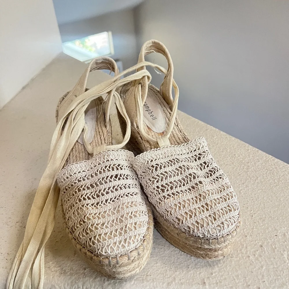 Jeffrey Campbell Cream Woven Espadrille Wedge Sandals‎ size 8.5